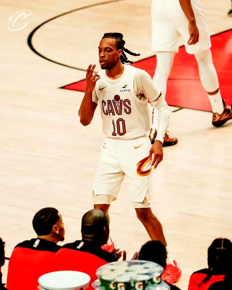 骑士队客场轻取篮网，瓜帅临危稳定