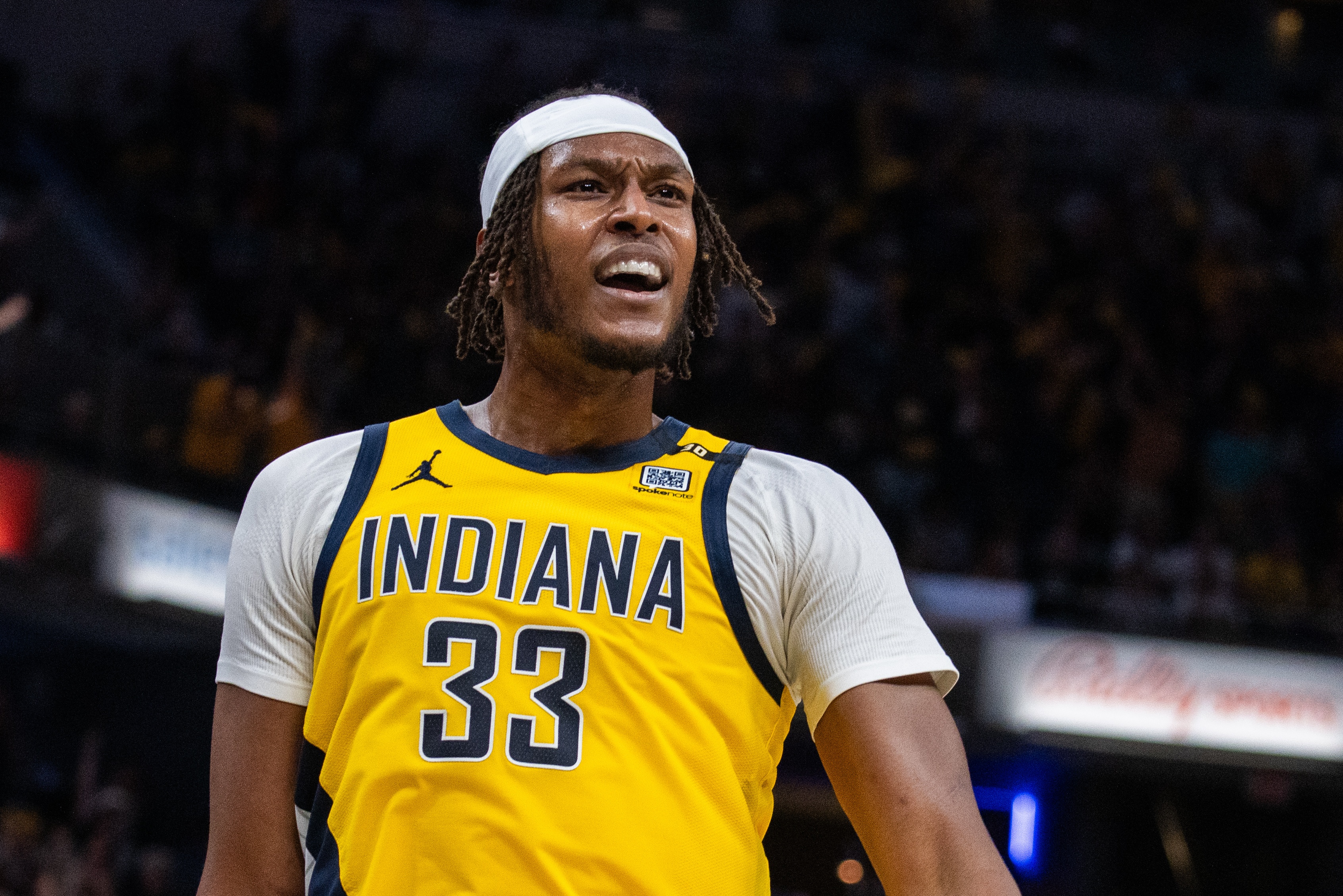 步行者逆转战胜国王，特纳砍下关键三分