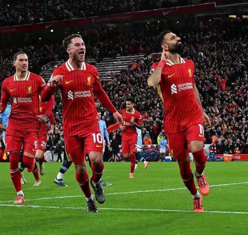 利物浦主场战胜阿森纳，保住欧冠席位