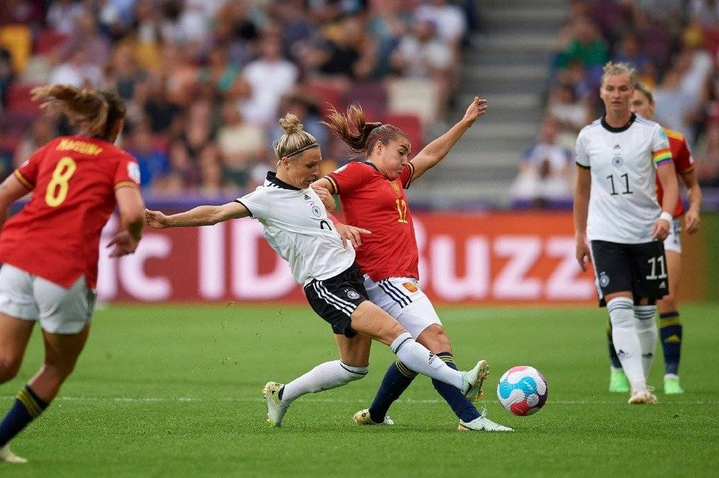 乐鱼-丹麦队鏖战韩国队，马琳状态火热的简单介绍